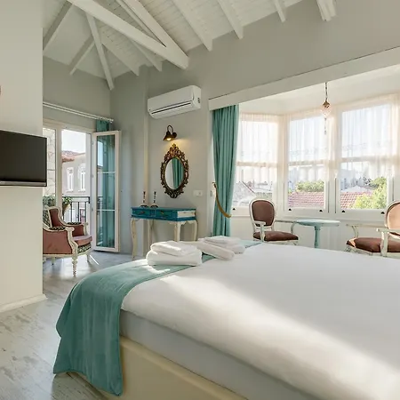 Vespera 2* אלאקאטי